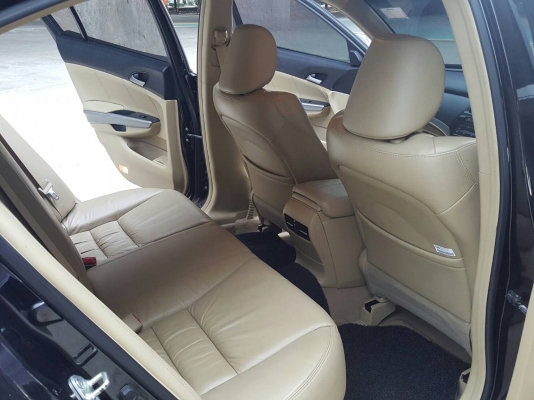 HONDA ACCORD 2.0 EL ปี 2010 รถสวยมีเสนห์สุดๆ