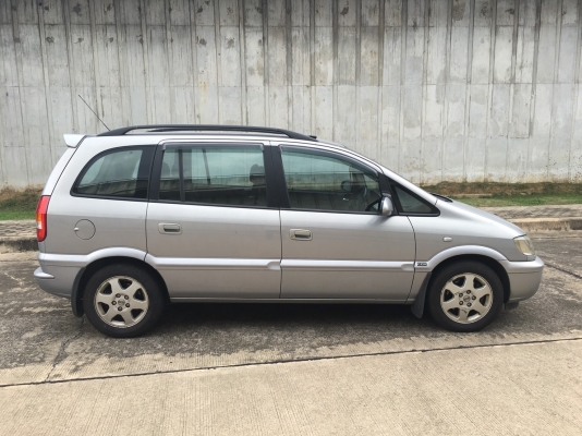 chevrolet zafira 2.2cdx สีเทา ปี 2003 รถสวย ไม่เคยติดแก๊ส เช็คระยะตลอด