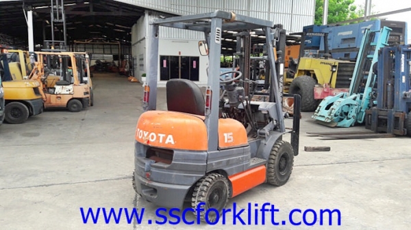 ขายรถยก TOYOTA 6FD15 1.5 ตัน เสาสูง3 เมตร ขายรถยก TOYOTA 6FD15 1.5 ตัน เสาสูง3 เมตร