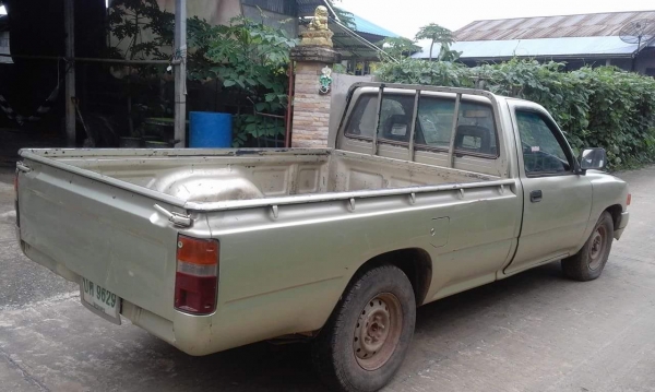 HILUX MIGHTY-X 2.5 ดีเซล HILUX MIGHTY-X 2.5 ดีเซล