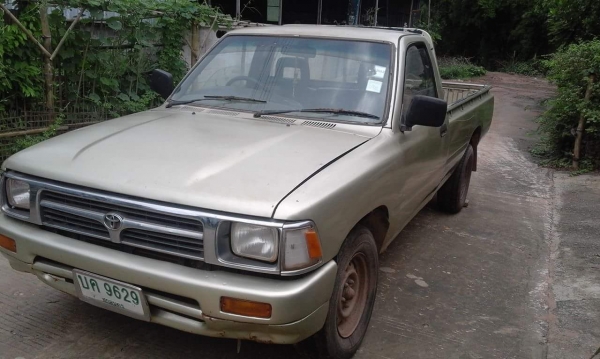 HILUX MIGHTY-X 2.5 ดีเซล HILUX MIGHTY-X 2.5 ดีเซล