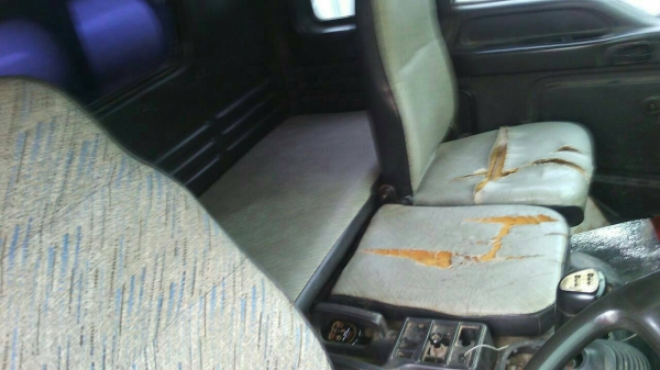 ขายสิบล้อดั้ม2เพลา พ่วงแม่-ลูก ISUZU DECA 270แรง ปี45 ยูโรวัน ลูก2คาน เครื่องดี พร้อมใช้งาน เอกสารพร้อมโอน สนใจโทร 090-8588220คุณนะ 093-3258446คุณบิว หรือเข้าดูสินค้าอื่นๆได้ที่ www.narong2truck.com หรือ www.truck.in.th/498 หรือเพจFacebook ณรงค์ ซื้อขายรถ