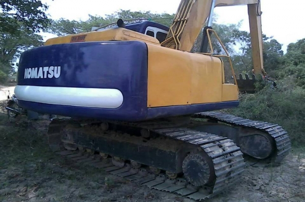 ขายดาวน์แบคโค KOMATSU PC200-6 ขายดาวน์ราคา400,000 ส่งต่ออีก16,700x40งวด รถสวย ช่วงล่างดี เอวแน่น เครื่องดี พร้อมใช้งาน สนใจโทร 090-8588220คุณนะ 093-3258446คุณบิว หรือเข้าดูสินค้าอื่นๆได้ที่ www.narong2truck.com หรือ www.truck.in.th/498 หรือเพจFacebook ณรง