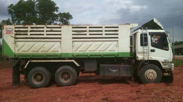 รถบรรทุก 10 ล้อดัมพ์ ISUZU จดทะเบียนปี 2549 รถบรรทุก 10 ล้อดัมพ์ ISUZU จดทะเบียนปี 2549