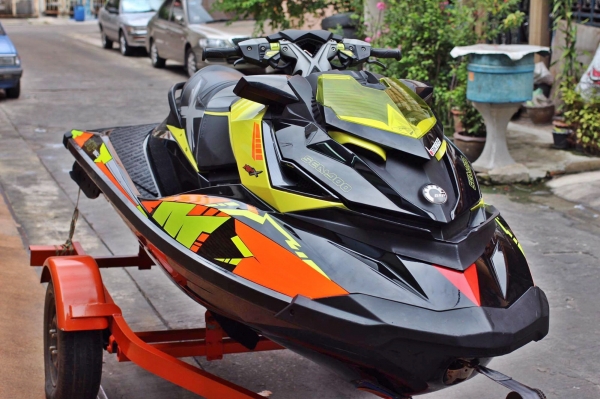 SEADOO RXP260  Y2009 พร้อมใช้วิ่ง182ชม.เซอวิสเรียบร้อยพร้อมเทลเลอร์ 289,000b.