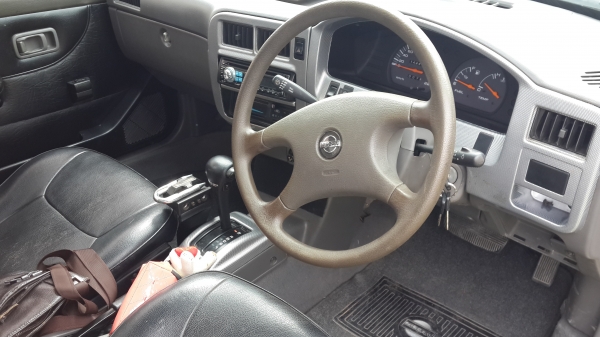 รถบ้าน เครื่องดี สีสวย LPG หัวฉีด รถบ้าน เครื่องดี สีสวย LPG หัวฉีด