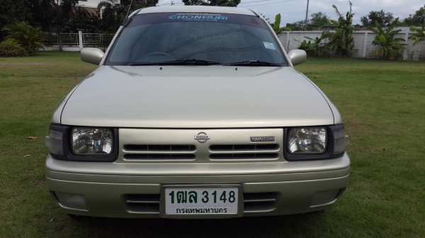 รถบ้าน เครื่องดี สีสวย LPG หัวฉีด