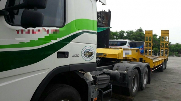 หัวลาก  VOLVO  400 แรง รถตามภาพ  (หัวอย่างเดียว )   ราคา  1,400,000 บาท