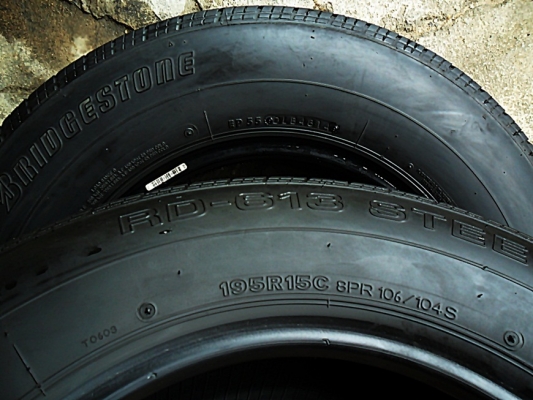 ยางกระบะขอบ15 บริดสโตน195 R15 ลงพื้นปี14 (4เส้น3,200)