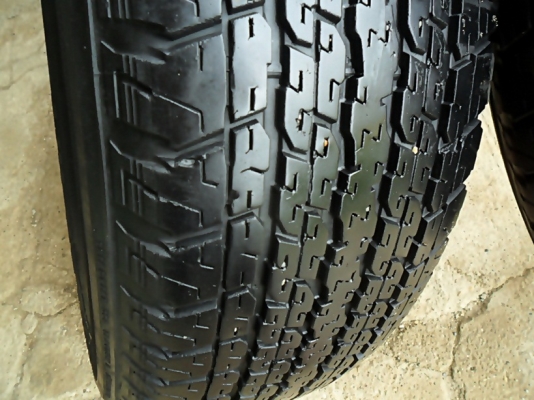 ยาง17กระบะสูง บริดสโตน255-65-R17ลงพื้นปี14 (4เส้น4,500)