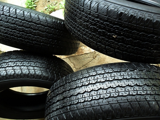 ยาง17กระบะสูง บริดสโตน255-65-R17ลงพื้นปี14 (4เส้น4,500)