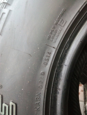 265/75R16 DEESTONE MUD CLAWER ปี14 มี 3 เส้น tel.081-4273941 ไอดีไลน์ 0814273941 265/75R16 DEESTONE MUD CLAWER ปี14 มี 3 เส้น tel.081-4273941 ไอดีไลน์ 0814273941