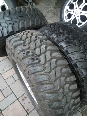 265/75R16 DEESTONE MUD CLAWER ปี14 มี 3 เส้น tel.081-4273941 ไอดีไลน์ 0814273941 265/75R16 DEESTONE MUD CLAWER ปี14 มี 3 เส้น tel.081-4273941 ไอดีไลน์ 0814273941