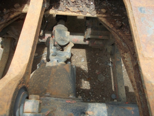 ขาย โบกี้ Mitsubishi FUSO แท่นเตี้ย พร้อมกะทะยาง 4 เส้น