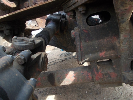 ขาย โบกี้ Mitsubishi FUSO แท่นเตี้ย พร้อมกะทะยาง 4 เส้น