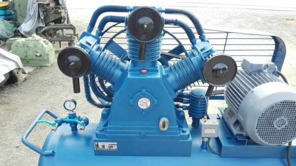 Sell> ขายปั้มลมพูม่า‬ PUMA 15 HP ถังจุ 520 ลิตร ระบบไฟ 380V สภาพใสๆใหม่กริ้บเชคทุกระบบพร้อมใช้งาน ประกันร้าน 6 เดือน มาเทสก่อนได้เลย!!