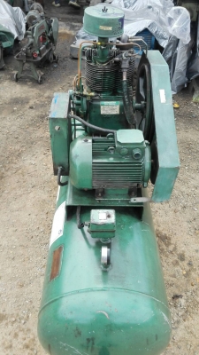 Sell> ขายปั้มลมแชมเปี้ยนส์‬ Champion 5 HP 300 L. USA รุ่น PL-15 ดับเบิ้ลสเตท ฟรีโหลด รุ่นท้อปยอดนิยมของแชมเปี้ยน พร้อมใช้งาน ประกันร้าน 6 เดือน มาเทสก่อนได้!!