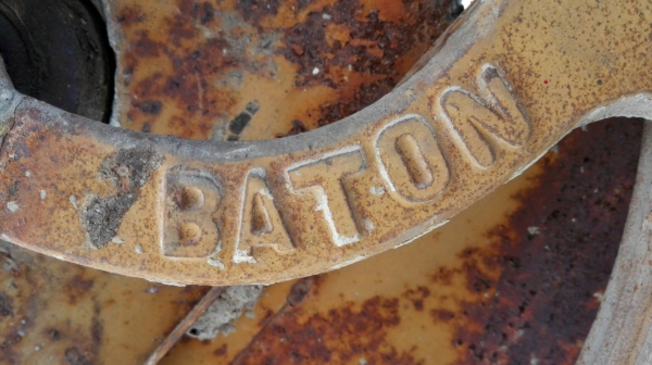 Sell> ขายโม่ปูน Barton เหล็กเหนียว ลูกข่างสวย ไม่มีผุ ไม่มีปะ สภาพสวยครับ Sell> ขายโม่ปูน Barton เหล็กเหนียว ลูกข่างสวย ไม่มีผุ ไม่มีปะ สภาพสวยครับ