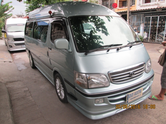 ขายรถตู้ปี2004สีเดิมๆ