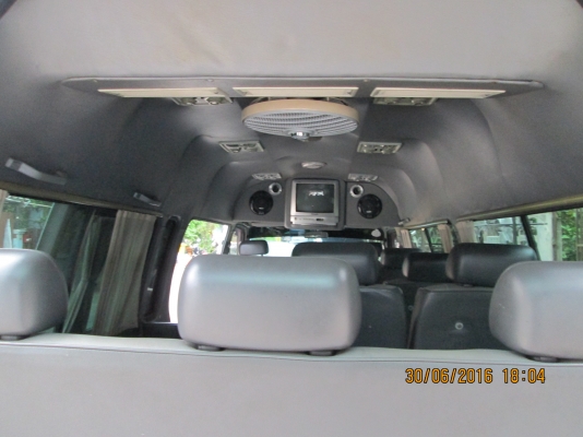 ขายรถตู้ปี2004สีเดิมๆ