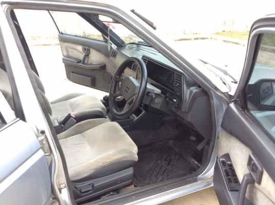 ขายรถ นิสสัน เซ็นทรืา B12 ปี91 เครื่อง 1.6 เกียร์ธรรมดา ติดแก๊สLPG(energy reform) เพาเวอร์ กระจกไฟฟ้า ภายในสวยเดิมๆเบาะสวยสะอาด แอร์เย็นวิทยุCD ตัวถังเดิมๆไม่มีชนสีเดิมไม่เคยทำสีสีซีดบางชิ้น แม็ก14 รถขับดีพร้อมใช้ ขายด่วนครับ