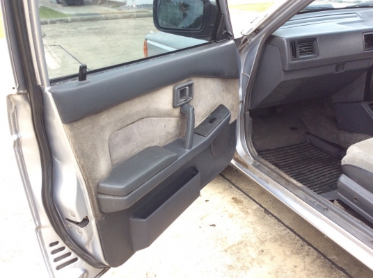 ขายรถ นิสสัน เซ็นทรืา B12 ปี91 เครื่อง 1.6 เกียร์ธรรมดา ติดแก๊สLPG(energy reform) เพาเวอร์ กระจกไฟฟ้า ภายในสวยเดิมๆเบาะสวยสะอาด แอร์เย็นวิทยุCD ตัวถังเดิมๆไม่มีชนสีเดิมไม่เคยทำสีสีซีดบางชิ้น แม็ก14 รถขับดีพร้อมใช้ ขายด่วนครับ