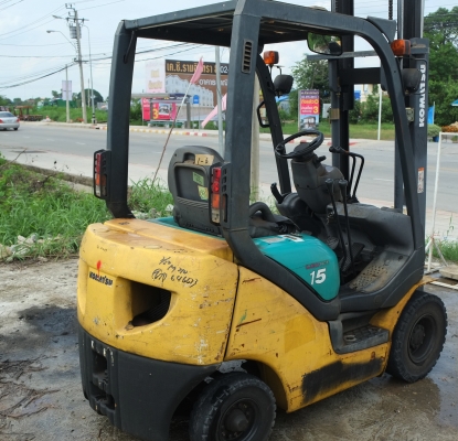 ขายรถโฟร์คลิฟท์ นำเข้าจากญี่ปุ่น Komatsu รุ่นใหม่ รุ่น 18 แล้วFG15 -18 ยกสินค้าได้ 1500 kg ,โกดัง ก.ท.ม. มีนบุรี มีบริการจัดส่งฟรีทั่วประเทศ, รถเก่านอก วิ่งไว ยกเร็ว เลี้ยวคล่อง  นำเข้าจากญี่ปุ่น เบนซิน ยังไม่ได้ใช้งานบ้านเรา สภาพดี เสาสูง 3 เมตร