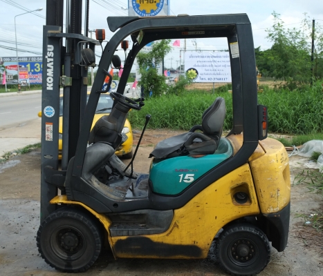 ขายรถโฟร์คลิฟท์ นำเข้าจากญี่ปุ่น Komatsu รุ่นใหม่ รุ่น 18 แล้วFG15 -18 ยกสินค้าได้ 1500 kg ,โกดัง ก.ท.ม. มีนบุรี มีบริการจัดส่งฟรีทั่วประเทศ, รถเก่านอก วิ่งไว ยกเร็ว เลี้ยวคล่อง  นำเข้าจากญี่ปุ่น เบนซิน ยังไม่ได้ใช้งานบ้านเรา สภาพดี เสาสูง 3 เมตร