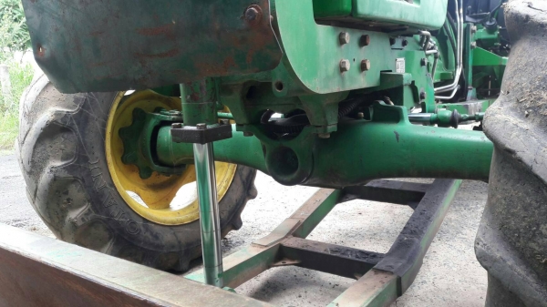 ขายตามสภาพ รถไถ จอนเดีย 5615 มีผาลดันหน้า ผาล 3 ราคา ต่อได้