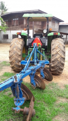 ขายตามสภาพ รถไถ จอนเดีย 5615 มีผาลดันหน้า ผาล 3 ราคา ต่อได้