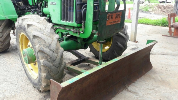 ขายตามสภาพ รถไถ จอนเดีย 5615 มีผาลดันหน้า ผาล 3 ราคา ต่อได้