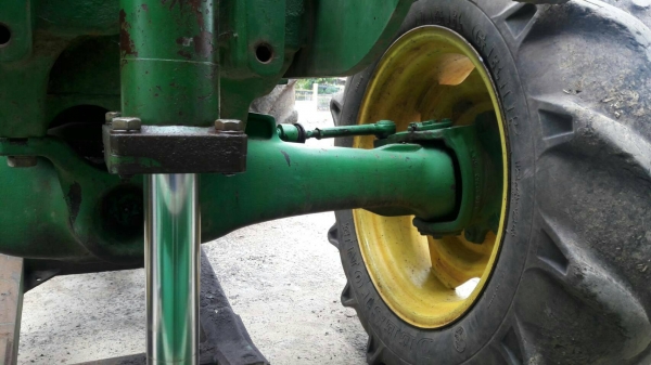 ขายตามสภาพ รถไถ จอนเดีย 5615 มีผาลดันหน้า ผาล 3 ราคา ต่อได้