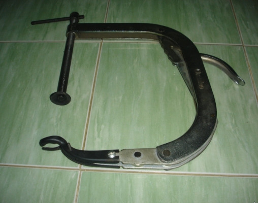 ขายเครื่องมือถอด วาล์ว ไอดี-ไอเสีย รถยนต์  ยี่ห้อ chamico