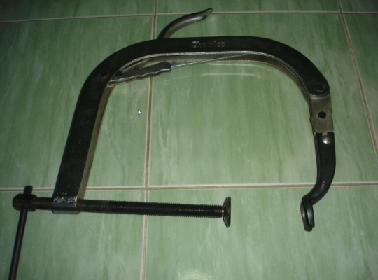 ขายเครื่องมือถอด วาล์ว ไอดี-ไอเสีย รถยนต์  ยี่ห้อ chamico