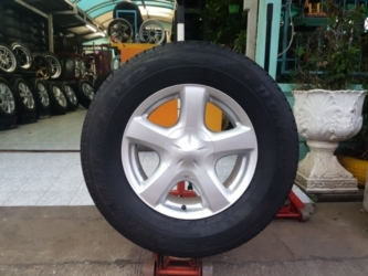 ขายล้อแม็กIsuzu D-MAX  All New V-Cross พร้อมยาง265/65/17 ปี 15