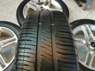 ขายล้อ Ford Fiesta16 พร้อมยาง185/55/16 ปี 12 (4 ล้อ ) ขายล้อ Ford Fiesta16 พร้อมยาง185/55/16 ปี 12 (4 ล้อ )