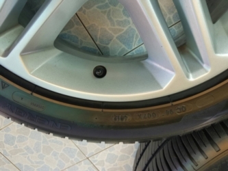 ขายล้อ Ford Fiesta16 พร้อมยาง185/55/16 ปี 12 (4 ล้อ ) ขายล้อ Ford Fiesta16 พร้อมยาง185/55/16 ปี 12 (4 ล้อ )