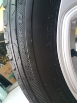 ขายล้อ Ford Ranger Wildtrak ขอบ17 พร้อมยาง 235/60/17 ปี 13