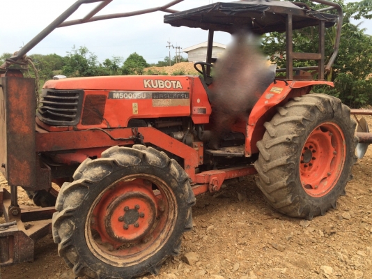 รถไถ KUBOTA  M5000. / 2 เพลา.     สนใจติดต่อ  081 - 6079515