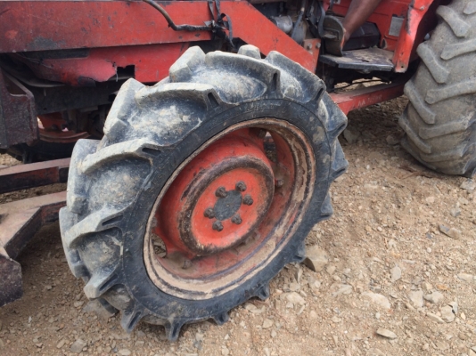 รถไถ KUBOTA  M5000. / 2 เพลา.     สนใจติดต่อ  081 - 6079515