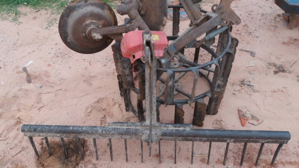 รถไถเดินตามเครื่องคูบูต้า11แรงหางสยามเกียร์กลาง รถไถเดินตามเครื่องคูบูต้า11แรงหางสยามเกียร์กลาง