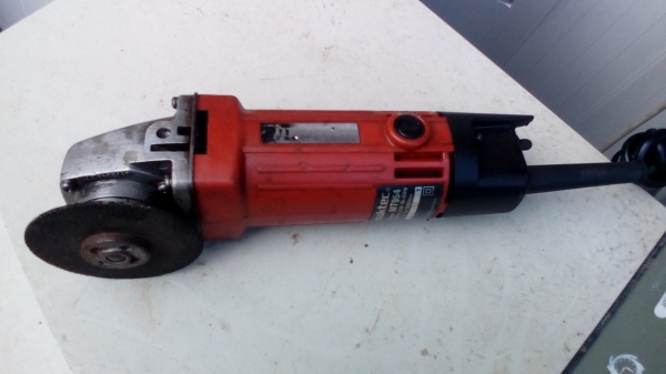 เครื่องเจียร์ MAKTEC 4 นิ้ว