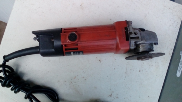 เครื่องเจียร์ MAKTEC 4 นิ้ว เครื่องเจียร์ MAKTEC 4 นิ้ว