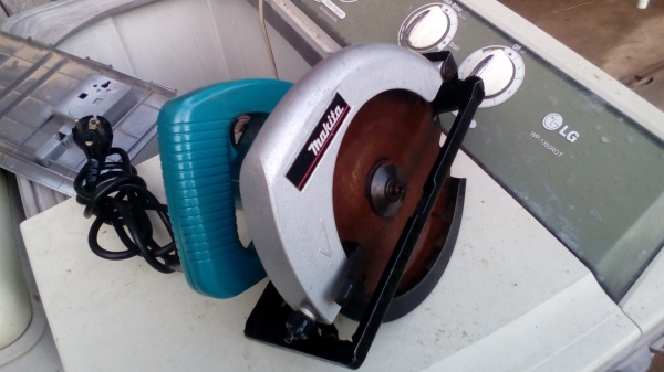 เลื่อยวงเดือน มากิต้า 7 นิ้ว 5800 NB