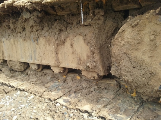 ขาย 695,000 KOBELCO  SK 200-3  เครื่องดี ปั้มแรง ไฟฟ้าครบ เอวแน่น โซ่ไหม่ เอกสารเล่มทะเบียน รถสวยพร้อมใช้เอกสารพร้อมโอน  รถอยู่ จ.นครราชสีมา  090-772-3710 090-772-3708