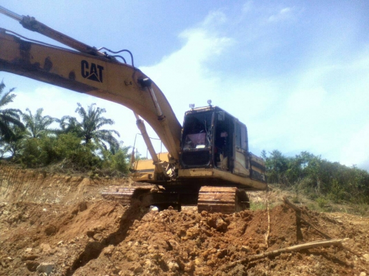 ขายรถแบคโฮ CAT 325 เอกสารอินวอย ราคา 700000