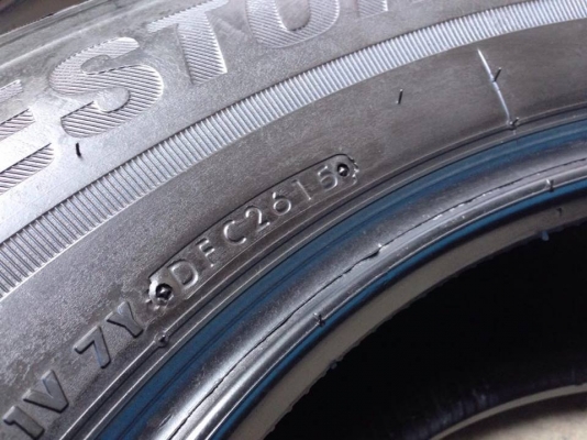 ยาง Bridgstone 265-65-17 รุ่น ECOPLA ep 850 ปี 15 ครบชุด 4 เส้น 7500  สภาพสวยๆไม่บวมไม่กินข้างดอกยางเหลือเยอะเอาไปวิ่งกันใด้อีกยาวค่ะ