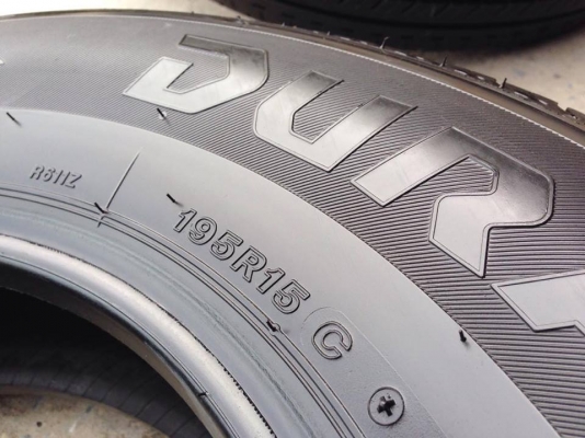 ยาง Bridgstone 195 R 15 ปี 15 ครบชุด 4 เส้น 5500  สภาพสวยๆไม่บวมไม่กินข้างดอกยางเหลือเยอะเอาไปวิ่งกันใด้อีกยาวค่ะ