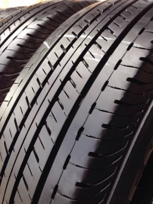 ยาง Bridgstone 195 R 15 ปี 15 ครบชุด 4 เส้น 5500  สภาพสวยๆไม่บวมไม่กินข้างดอกยางเหลือเยอะเอาไปวิ่งกันใด้อีกยาวค่ะ