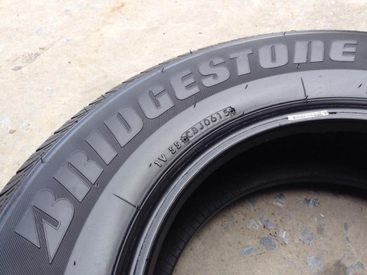 ยาง Bridgstone 195 R 15 ปี 15 ครบชุด 4 เส้น 5500  สภาพสวยๆไม่บวมไม่กินข้างดอกยางเหลือเยอะเอาไปวิ่งกันใด้อีกยาวค่ะ